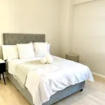 One Bed At The Piazza On Church